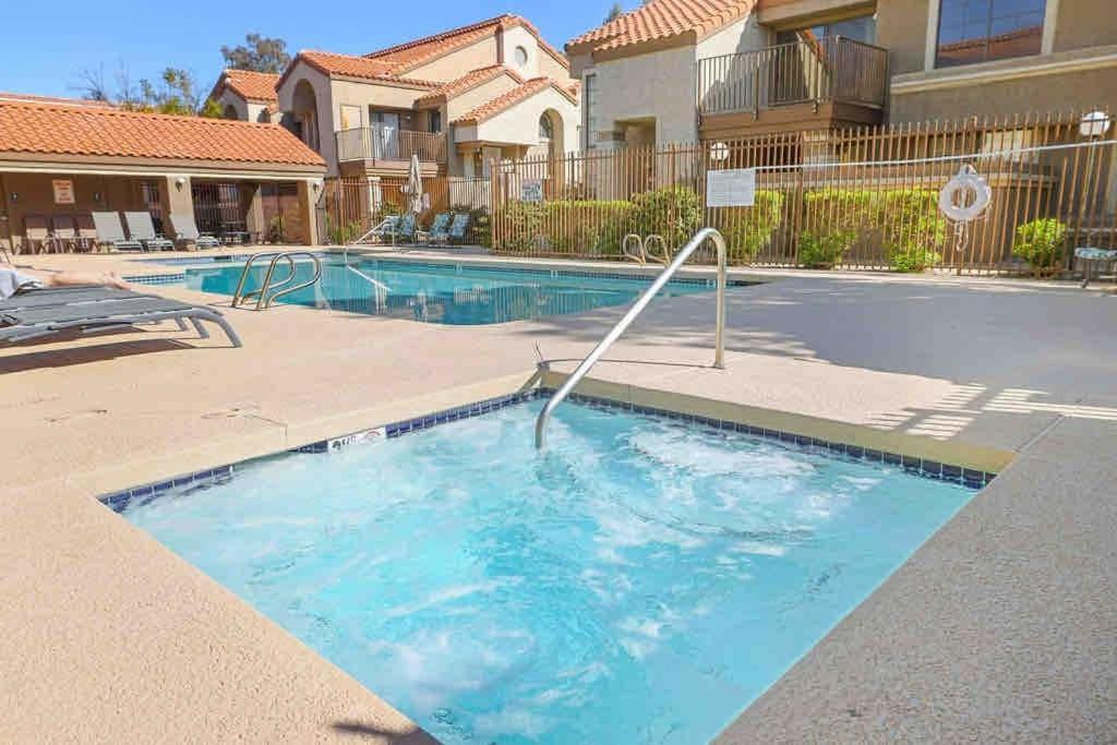 The Cool Cactus Condo With Pool And Jacuzzi Tempe Eksteriør billede
